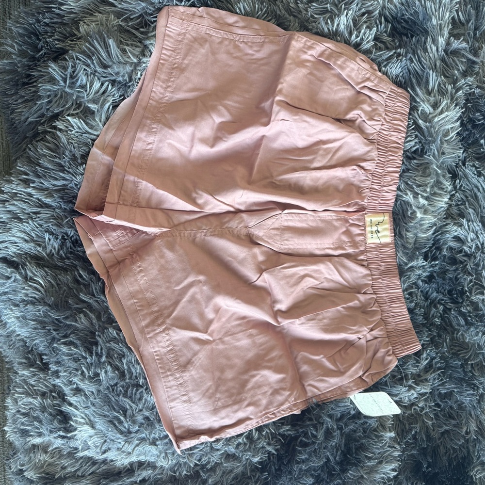 Free People Rose Pink Boxer Shorts with the pockets NWT - Picture 2 of 3
